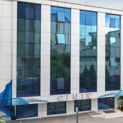Dr Cinik, Istanbul