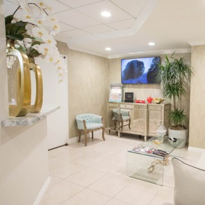 Los Angeles FUE Hair Transplant Clinic, California