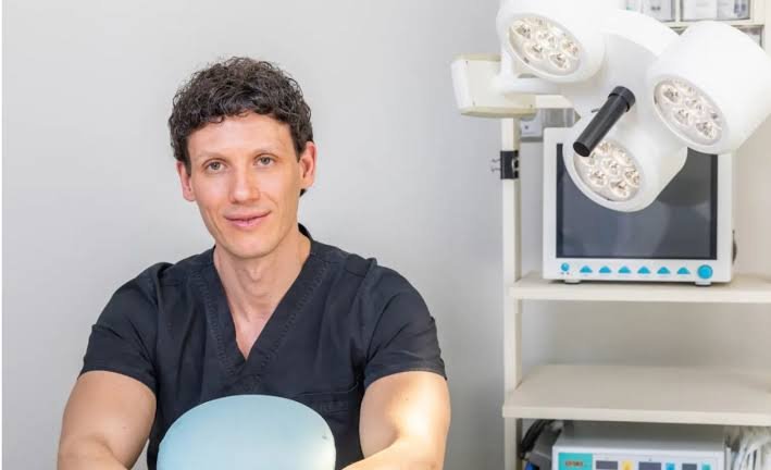 Dr Zarev hair transplant surgeon in Bulgaria